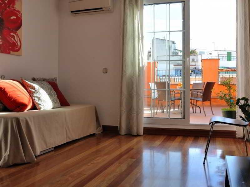 Gran Via Sol Apartamentos Madrid Exterior photo